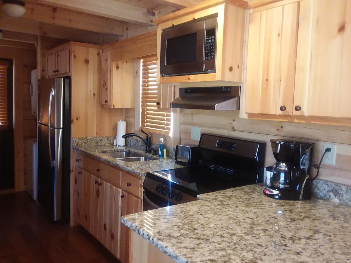 Tryon Resort Mill Spring Bagian luar foto